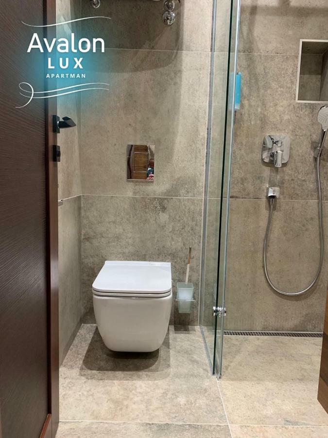 Avalon Lux Studio Apartment Novi Sad Ngoại thất bức ảnh