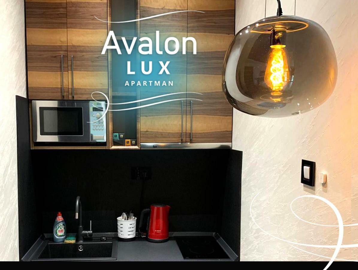 Avalon Lux Studio Apartment Novi Sad Ngoại thất bức ảnh