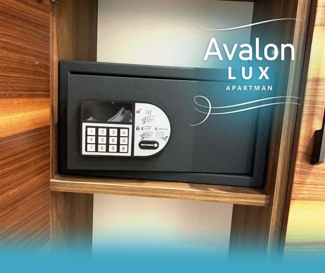 Avalon Lux Studio Apartment Novi Sad Ngoại thất bức ảnh