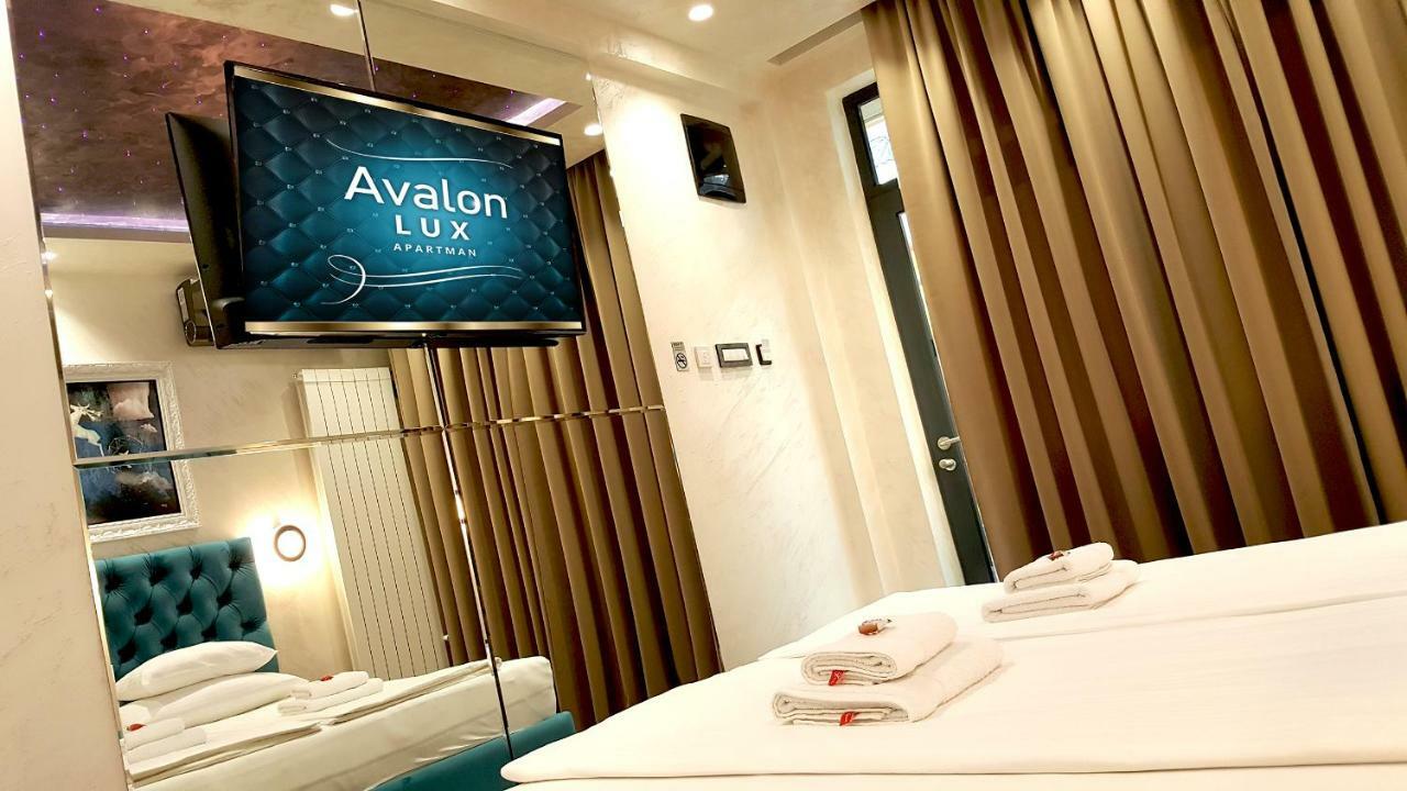 Avalon Lux Studio Apartment Novi Sad Ngoại thất bức ảnh